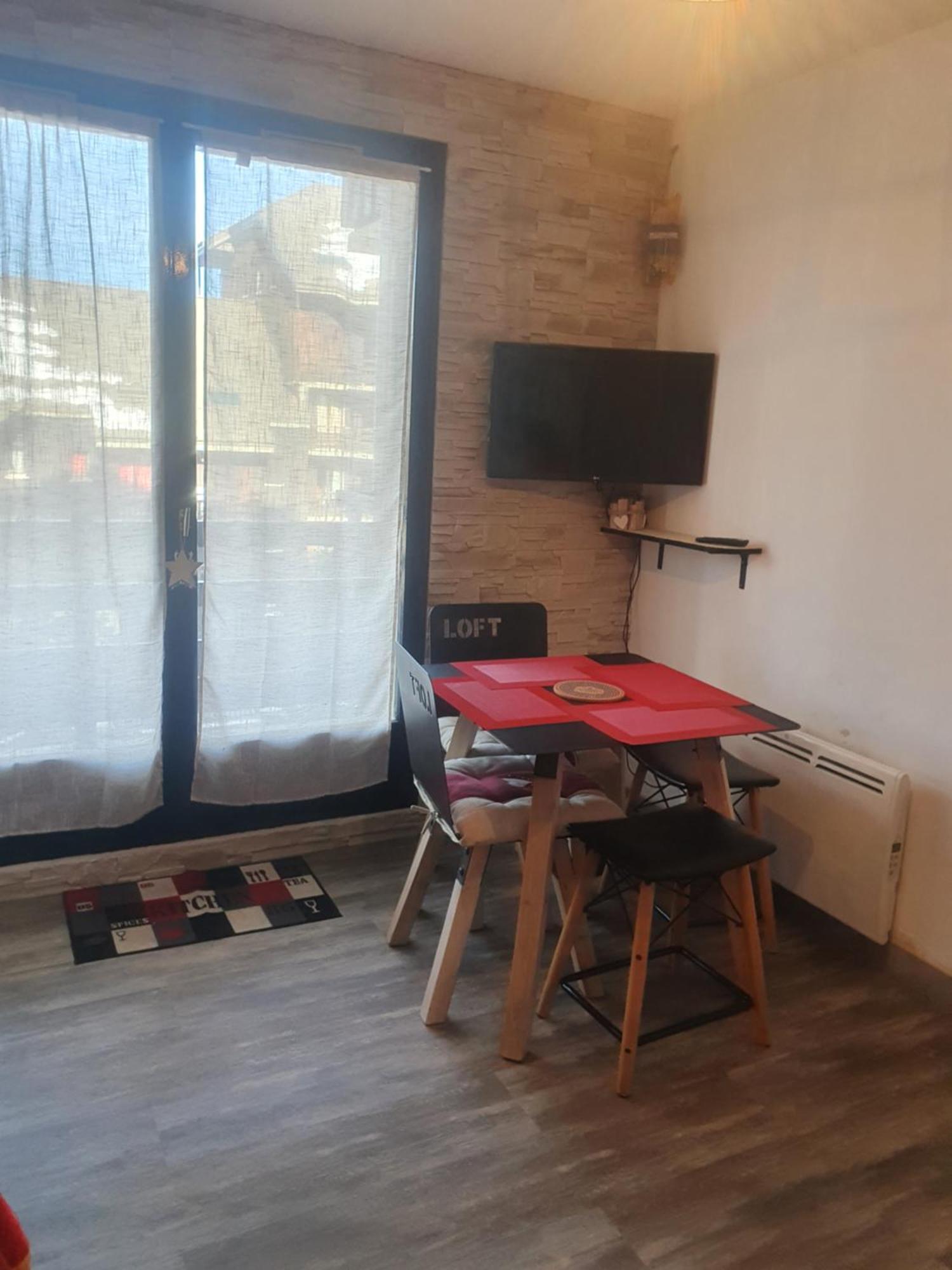 Appartement Centre Station Risoul 1850 Pied Des Pistes Le Villaret 2 المظهر الخارجي الصورة